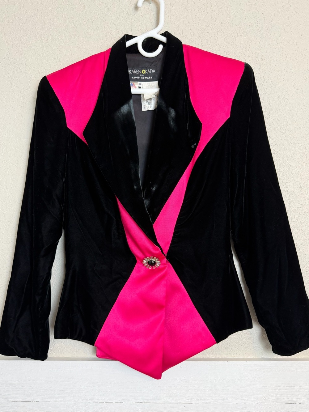 Karen Okada for David Howard Black & Hot Pink Velvet Satin Blazer 80’s Totally